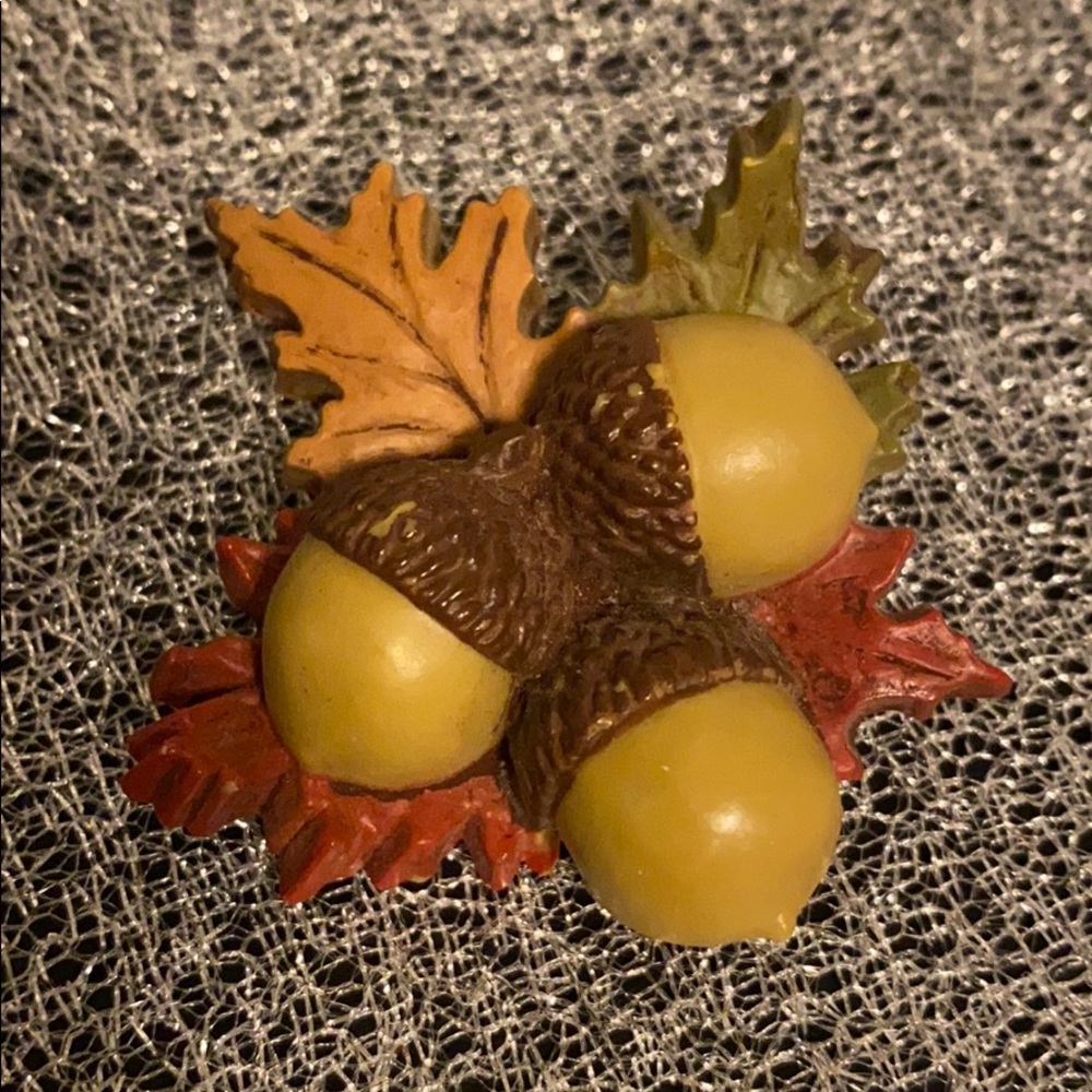 Vintage Hallmark Acorn Autumn Brooch